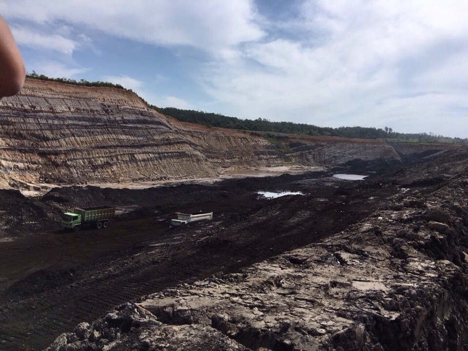 Mỏ than tại Indonesia